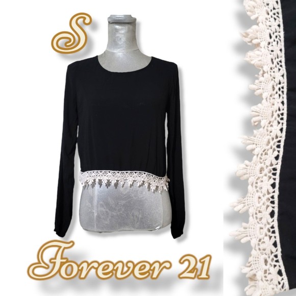 Forever 21 Long sleeve boho crop top crochet lace trim black & white S - Picture 1 of 10